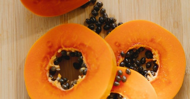 How Much Papaya Should I Eat to Stop Pregnancy?